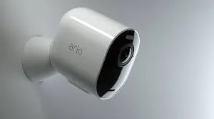 SimpliSafe vs Arlo- Best CCTV Brand for Your Need and Budget 3 Arlo camera